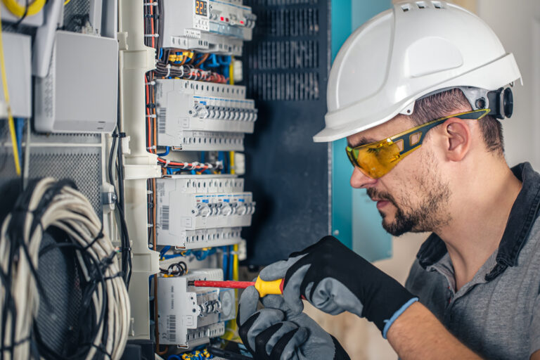 Why You Should Always Hire a Licensed Electrician in Clermont, FL